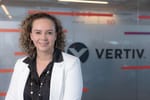 5 estrategias clave para vender soluciones de borde en Latinoamérica por Martha Isabel Álvarez de Vertiv