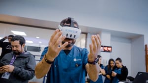 Andes Salud y Claro Empresas incorporan rehabilitación virtual con IA en Chile