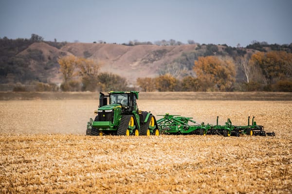 John Deere presenta sus esperadas "máquinas autónomas" en #CES2025